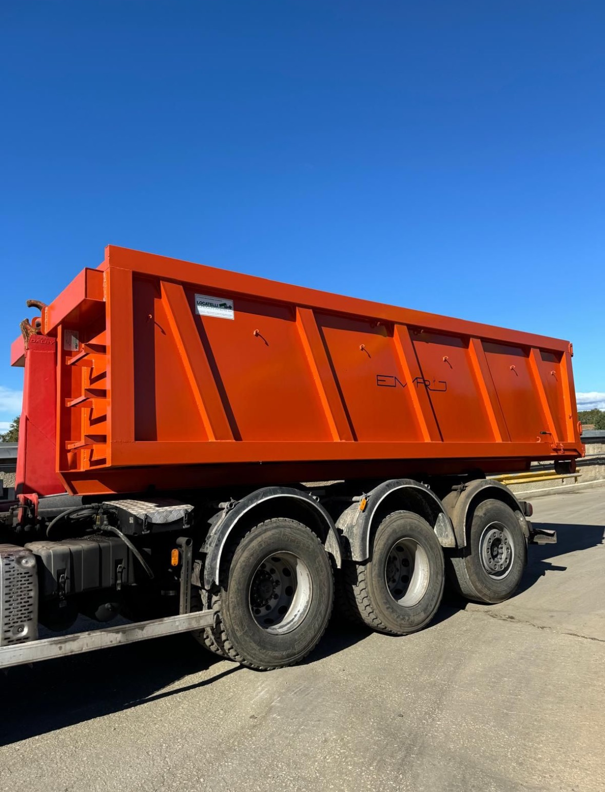 Location de benne pour récupération de DIB autour de Marseille et Aix en Provence